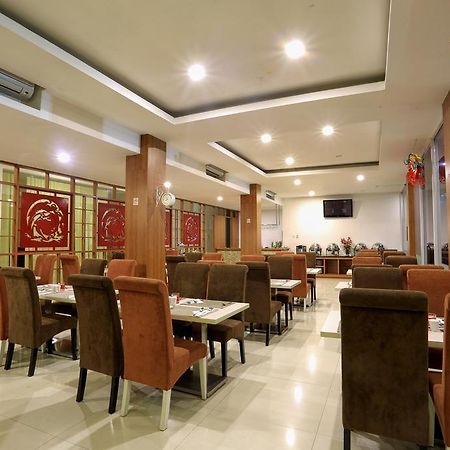 Dragon Inn Kendari Eksteriør billede